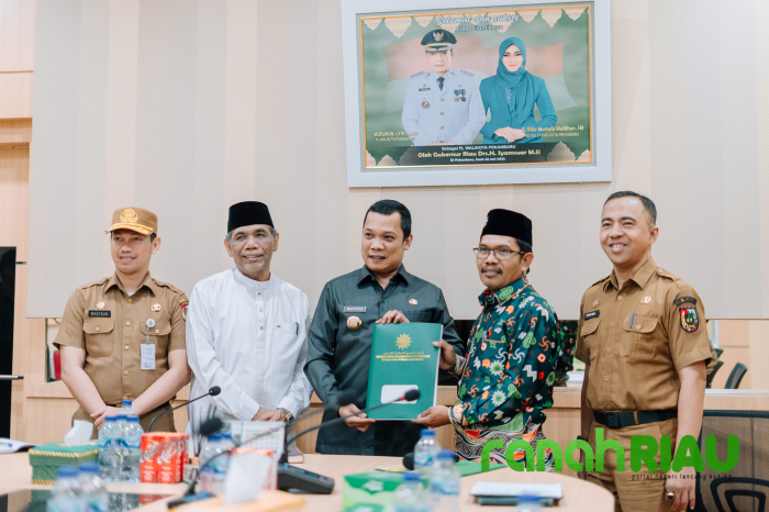 Silaturahmi ke Kediaman, Pimpinan Muhammadiyah Pekanbaru sampaikan Apresiasi Kinerja Pj Walikota